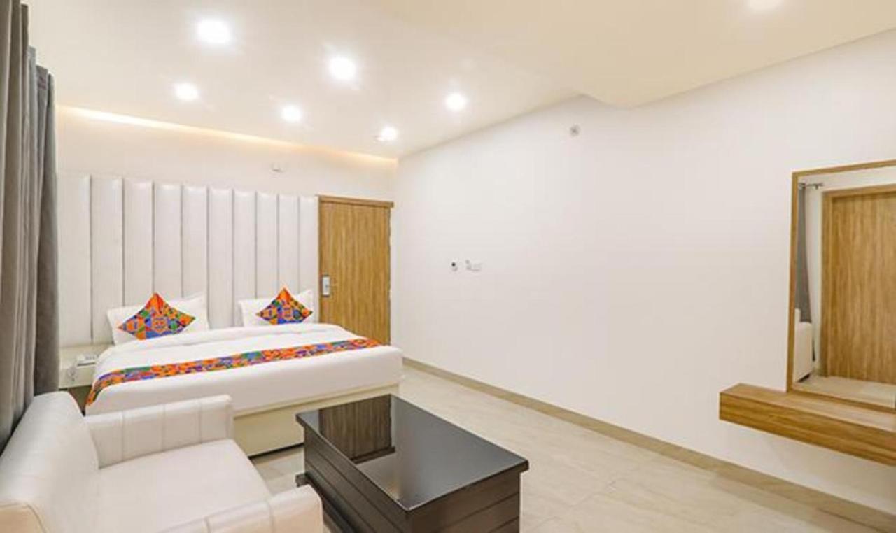 Fabhotel Ruklo ปัฏนา ภายนอก รูปภาพ